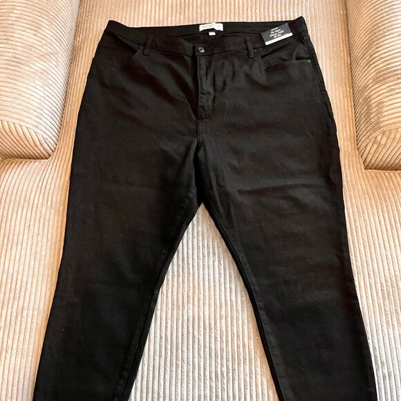 Abercrombie & Fitch Curve Love Skinny Black Jeans - Picture 3 of 4